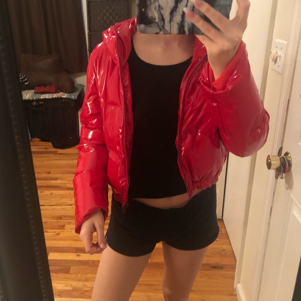 only worn 1x, trendy! cropped w a hood!